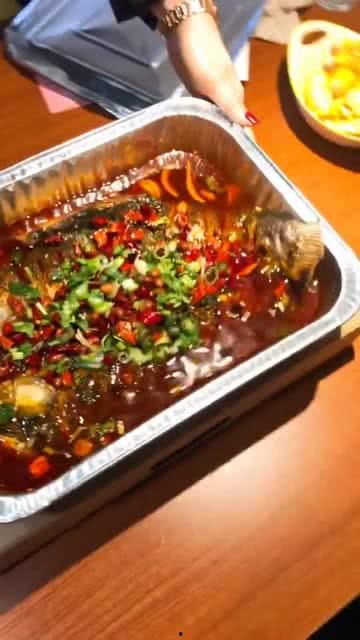 外卖爆料烤鱼怎么做的视频,烤鱼制作全过程大公开  第1张 外卖爆料烤鱼怎么做的视频,烤鱼制作全过程大公开  第1张