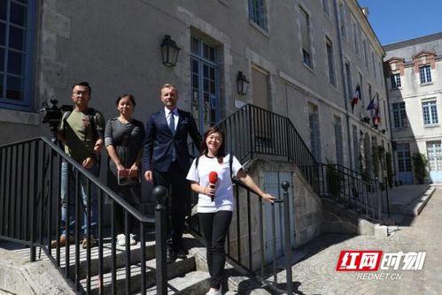 太原网红吃瓜事件视频曝光,揭秘背后真相  第3张 太原网红吃瓜事件视频曝光,揭秘背后真相  第3张